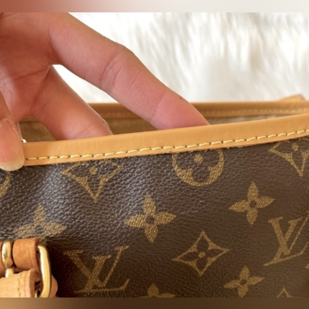 PRICE DROP Louis Vuitton Monogram GM Bucket Bag - Picture 5 of 8